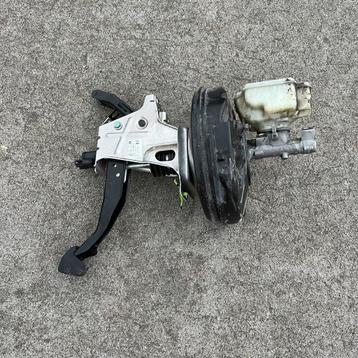 Volkswagen Golf 5 Rembekrachtiger ( Compleet ) beschikbaar voor biedingen