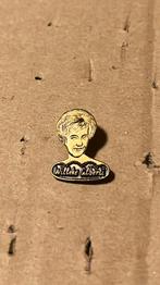 Willeke en willy alberti speldjes, Verzamelen, Verzenden, Zo goed als nieuw, Overige onderwerpen