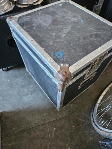 Flightcase beschikbaar voor biedingen