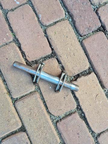 Solex zadelpen  beschikbaar voor biedingen