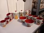Jet kerstservies mokken en voorraadpotten, Huis en Inrichting, Keuken | Servies, Ophalen of Verzenden, Zo goed als nieuw, Overige stijlen