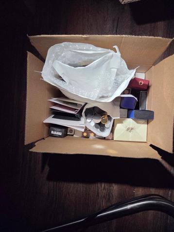 Diverse niche/designer parfum samples/travel sizes beschikbaar voor biedingen