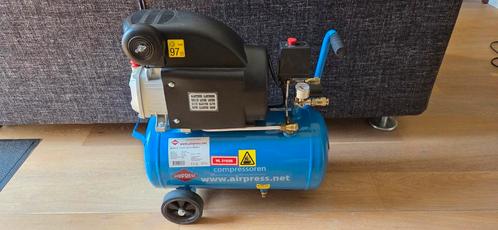 Airpress 24L Compressor (oliegesm.) evt. met Prevost haspel, Doe-het-zelf en Verbouw, Compressors, Zo goed als nieuw, 6 tot 10 bar