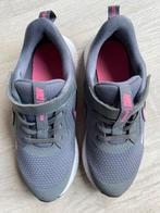 Nike Revolution running maat 32 amper gedragen, Kinderen en Baby's, Ophalen of Verzenden, Zo goed als nieuw