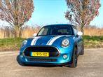 Mini 1.2 102 pk F56 electric blue 18 inch in mooie staat!, Voorwielaandrijving, Stof, Zwart, 1198 cc