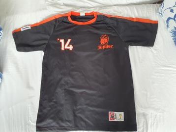 Voetbalshirt nr. 14 beschikbaar voor biedingen