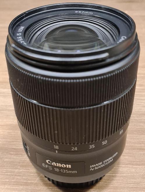 Canon EFS 18-135mm nano USM in zeer mooie staat met zonnekap, Audio, Tv en Foto, Fotografie | Lenzen en Objectieven, Zo goed als nieuw