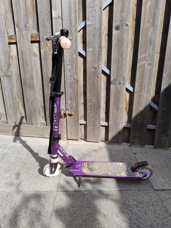 Stuntstep, Fietsen en Brommers, Steps, Zo goed als nieuw, Gewone step, Ophalen