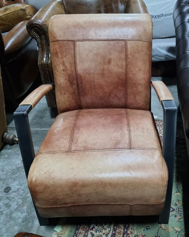 Industriële fauteuil leer + staal + GRATIS BEZORGING, Huis en Inrichting, Fauteuils, Zo goed als nieuw, Leer, Metaal, 50 tot 75 cm