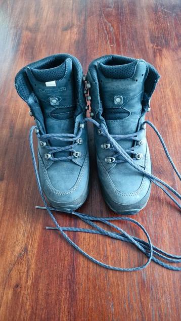 Lowa Wandelschoenen Dames Maat 38 beschikbaar voor biedingen