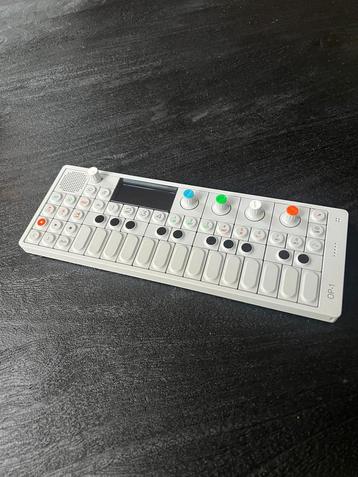 Teenage Engineering OP-1 (met mankementen!) beschikbaar voor biedingen