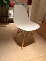 2 Witte Eetkamerstoelen - Nette Staat, Huis en Inrichting, Stoelen, Ophalen, Zo goed als nieuw, Vier