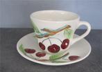 Brocante kop en schotel, versierd met kersen, Ophalen of Verzenden