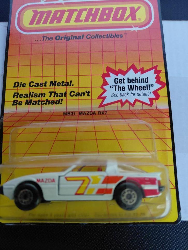 Matchbox 31 Mazda RX7 (Blister), Hobby en Vrije tijd, Modelauto's | Overige schalen, Zo goed als nieuw, Auto, Ophalen of Verzenden