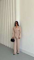 Beige Dameskostuum Nieuw - Maat 42 (XL), Kostuum of Pak, Beige, Maat 42/44 (L), Nieuw