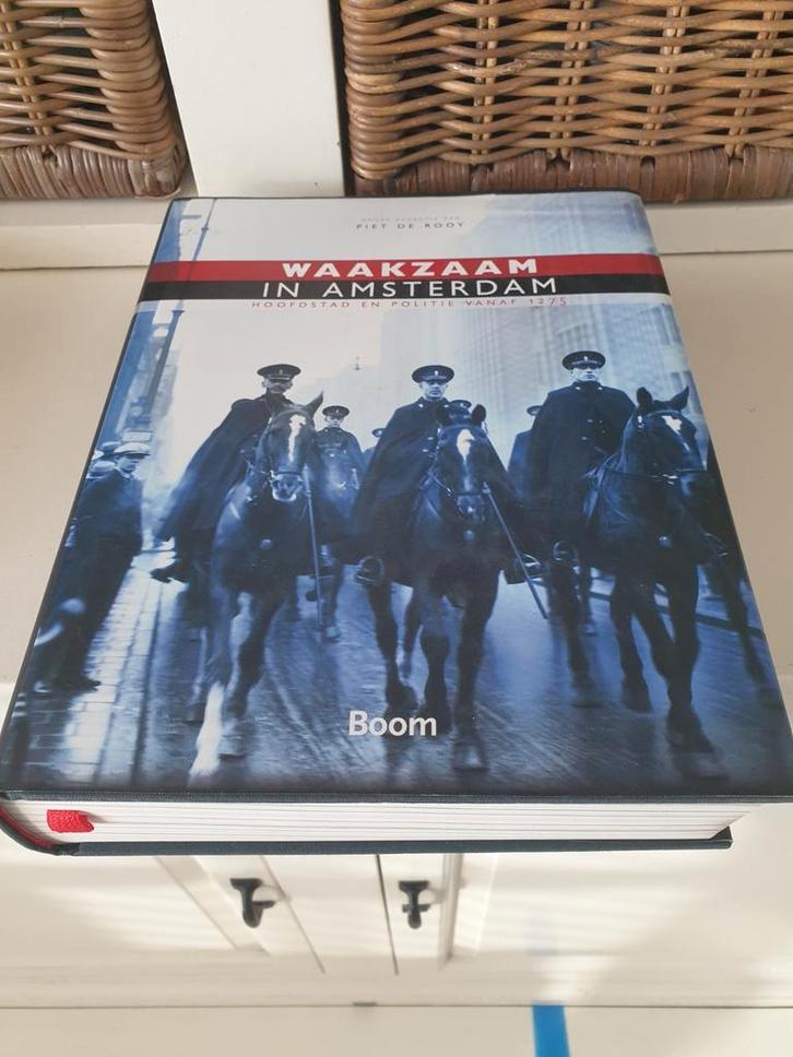 Waakzaam in Amsterdam, Boeken, Politiek en Maatschappij, Gelezen, Nederland, Ophalen of Verzenden