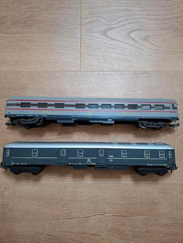 Twee Lima wagons van de FS. beschikbaar voor biedingen