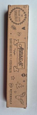 Riverdale Kaartenhouder met 4 verdiepingen hout voor kaarten, Huis en Inrichting, Minder dan 50 cm, 50 tot 75 cm, Nieuw, Ophalen of Verzenden