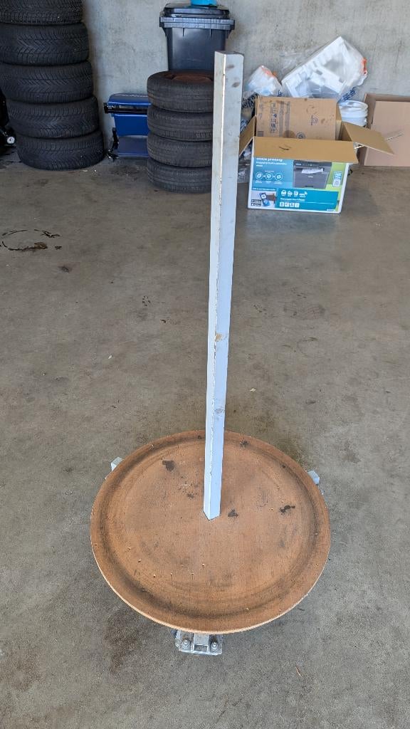 Velgenboom, in prima staat, verrijdbaar met wieltjes, Ophalen, Zo goed als nieuw