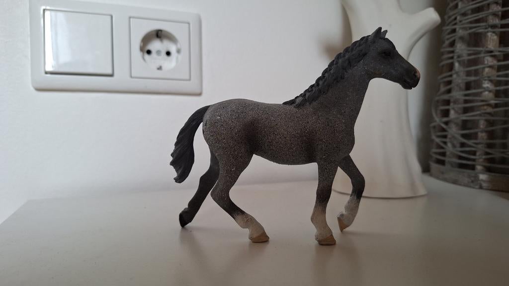 Schleich repaint paard, Verzamelen, Dierenverzamelingen, Ophalen of Verzenden, Zo goed als nieuw, Paard, Beeldje of Figuurtje
