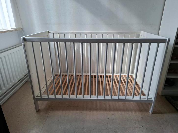 Ledikant 60 x 120, Kinderen en Baby's, Kinderkamer | Bedden, Minder dan 140 cm, Minder dan 70 cm, Matras, Ophalen of Verzenden