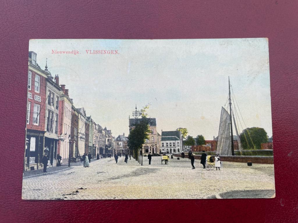 ansichtkaart van Vlissingen ; Nieuwendijk., Verzenden, 1920 tot 1940, Zeeland