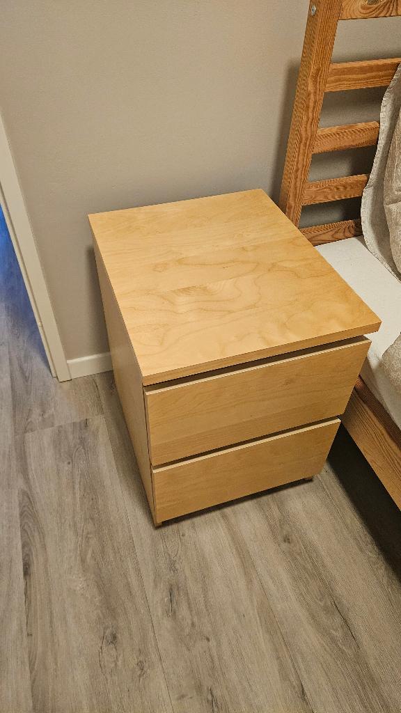 Ikea nachtkastje MALM Ladekast 2 lades, 40x55 cm, Huis en Inrichting, Ophalen, Minder dan 45 cm, Zo goed als nieuw, Minder dan 55 cm