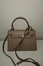 Bruine kelly tasje, Ophalen of Verzenden, Zo goed als nieuw, Bruin, Handtas