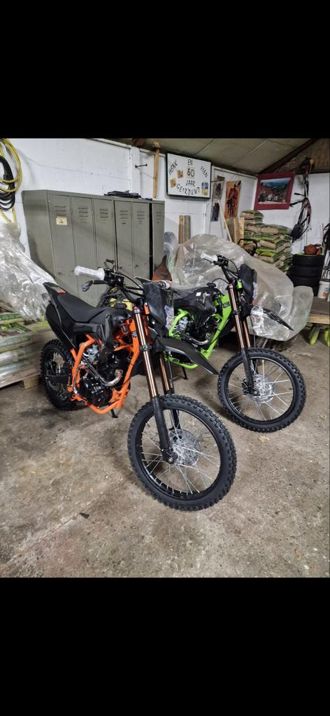 Crossmotoren kxd 150cc- Oranje & Groen, Ophalen of Verzenden, Nieuw, Overige merken