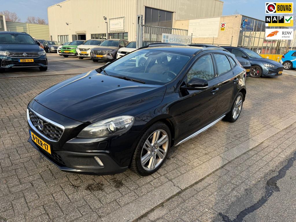 Volvo V40 Cross Country 1.6 T4 Momentum, Navi, NAP, Trekhaak, Auto's, Voorwielaandrijving, Startonderbreker, Gebruikt, 4 cilinders