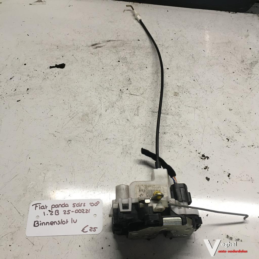 Fiat Panda 5drs 1.2 B 2008 2500221  Binnenslot Linksvoor