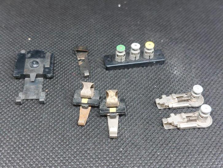 Minitrix - diverse (rail-/aansluit) klemmen (13475), Hobby en Vrije tijd, Modeltreinen | N-Spoor, Gebruikt, Rails, Gelijkstroom