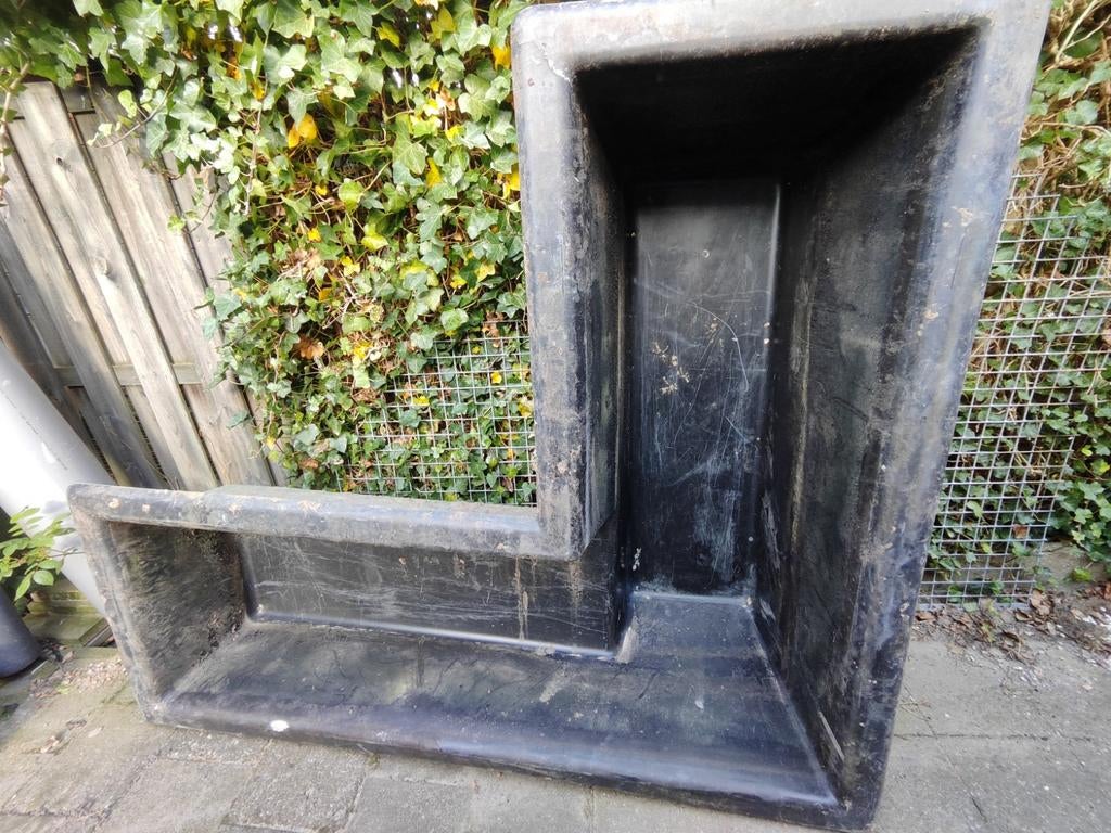 Voorgevormde polyester vijver vijverbak
L vorm hoek model, Ophalen, Gebruikt