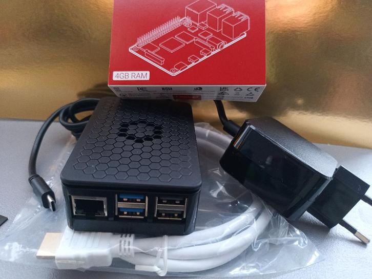 Raspberry PI5, 4GB ( Ram ) Starters Set, Computers en Software, Moederborden, Nieuw, Overige typen, DDR4, Verzenden