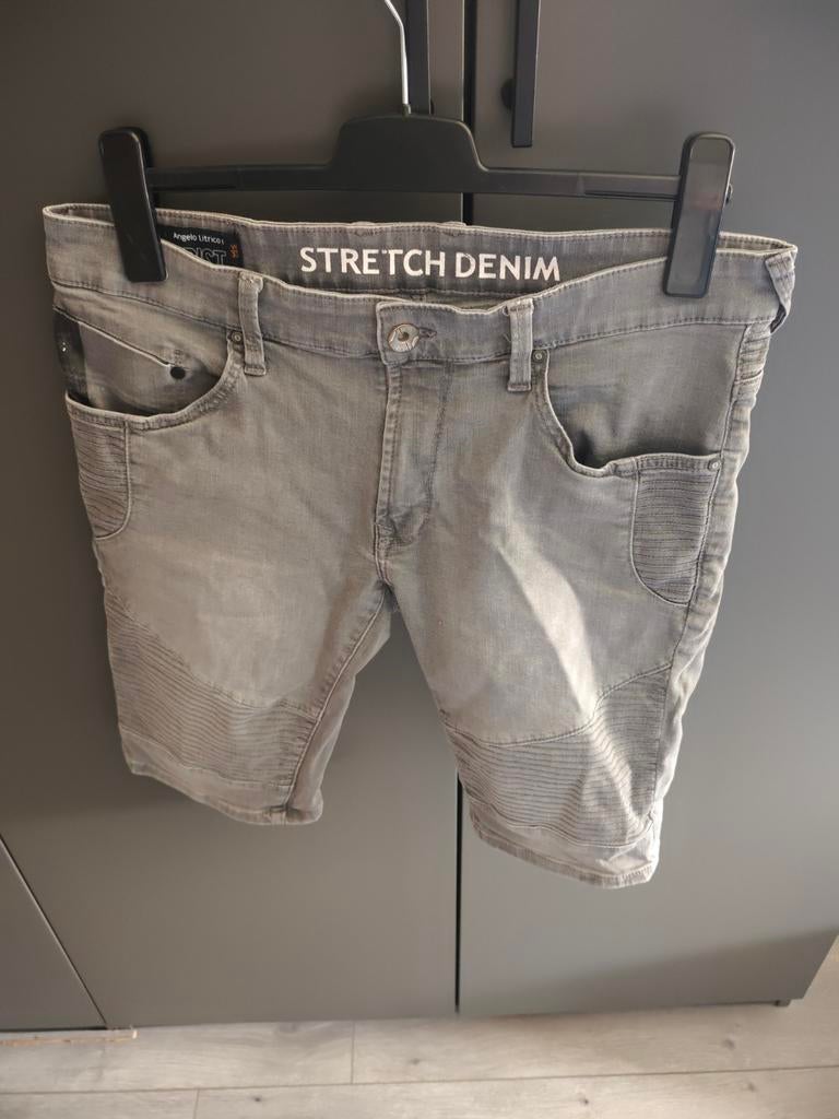 Leuke stretch denim Angelo Litrico W33 korte spijkerbroek, Kleding | Heren, Spijkerbroeken en Jeans, Ophalen of Verzenden, Zo goed als nieuw