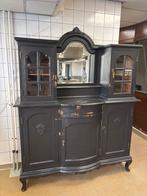 Antieke zwarte kast met spiegel, Ophalen, Gebruikt