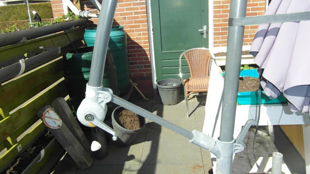 knik parasol 49.-, Tuin en Terras, Parasols, Ophalen, Zo goed als nieuw, Verstelbaar