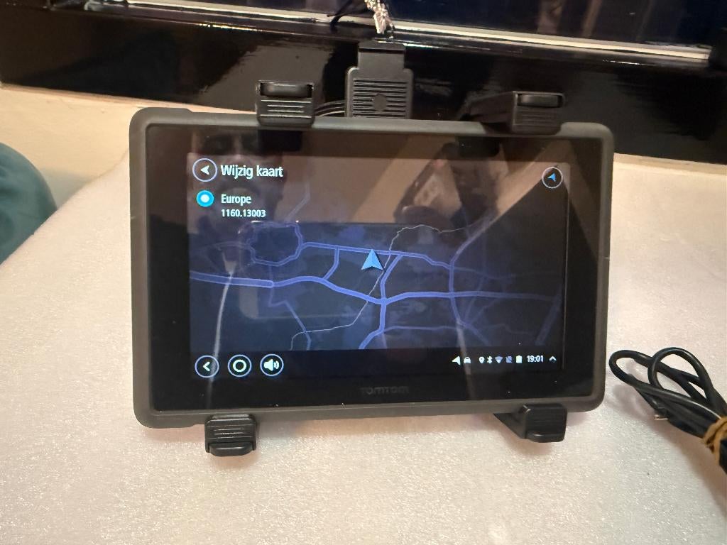 Tomtom Pro 8275 Europa kaart (Lifetime)7inch (WIFI)., Ophalen of Verzenden, Zo goed als nieuw