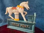 Antieke Gietijzeren Spaarpot 'Trick Pony' Werkend Mechanisme, Ophalen of Verzenden, Zo goed als nieuw, Metaal of Blik, Dier