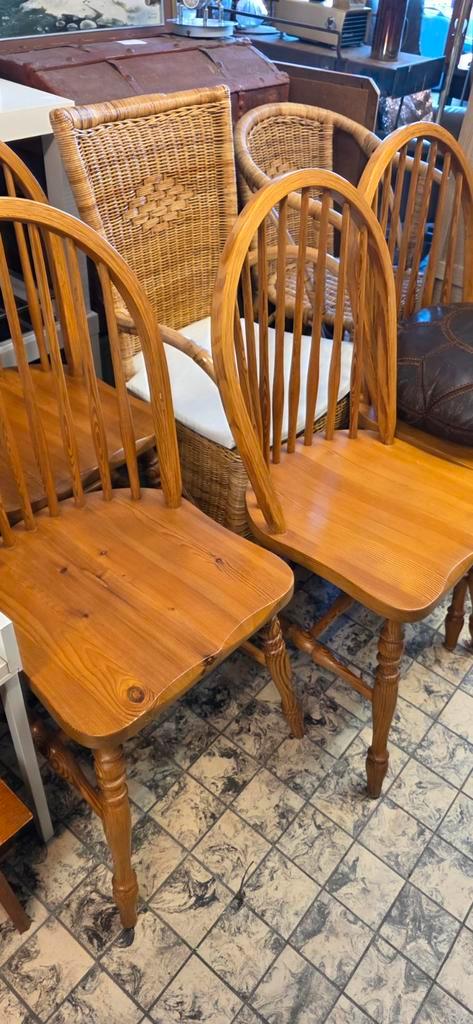 Set van 4 houten eetkamerstoelen - Klassiek design, Huis en Inrichting, Stoelen, Gebruikt, Vier, Hout, Bruin, Ophalen