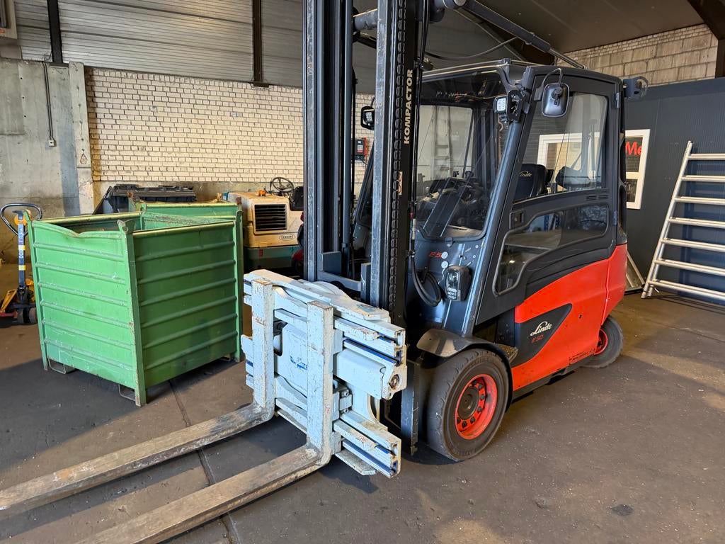 Elektrische Linde Heftruck E50, Zakelijke goederen, Machines en Bouw | Heftrucks en Intern transport, Meer dan 4000 kg, Ophalen