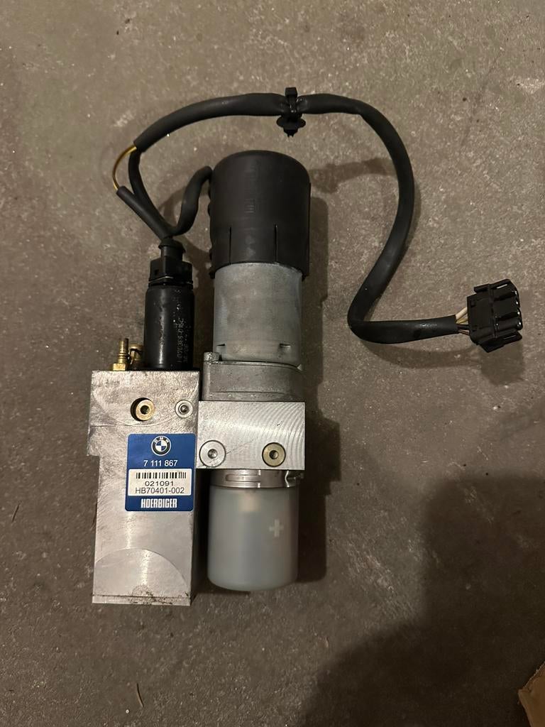 BMW 5er E61 Hydraulische pomp kofferbak, Ophalen of Verzenden, Nieuw, BMW