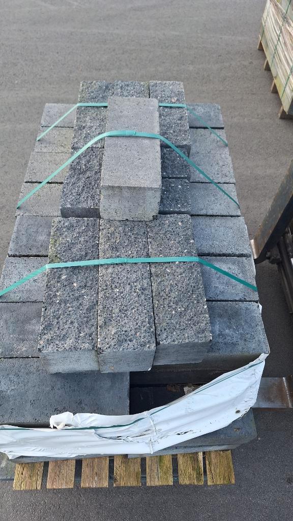 Restpartij splitrock 32x13x11cm, grijs/zwart | 19 stuks, Tuin en Terras, Bielzen en Borders, Nieuw, Blok, Beton, Minder dan 25 cm