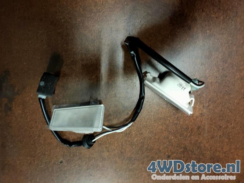 Ssangyong Rexton Kenteken verlichting 8379008001, -, -, Nieuw, Ophalen of Verzenden