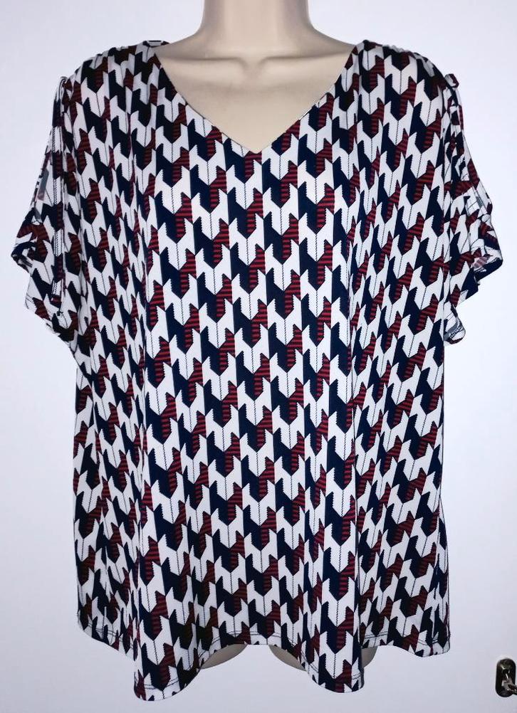 Top maat 46/48, Kleding | Dames, Grote Maten, Zo goed als nieuw, Shirt of Top, Overige kleuren, Ophalen of Verzenden