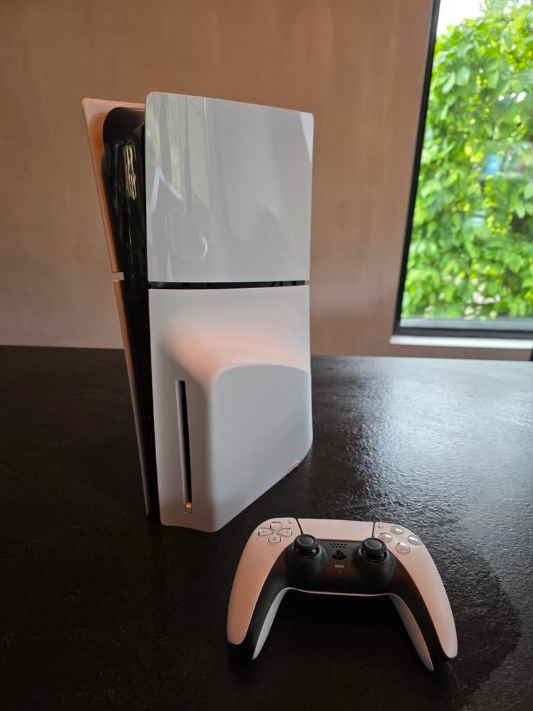 Playstation 5 + disc drive, Spelcomputers en Games, Ophalen, Zo goed als nieuw, Playstation 5