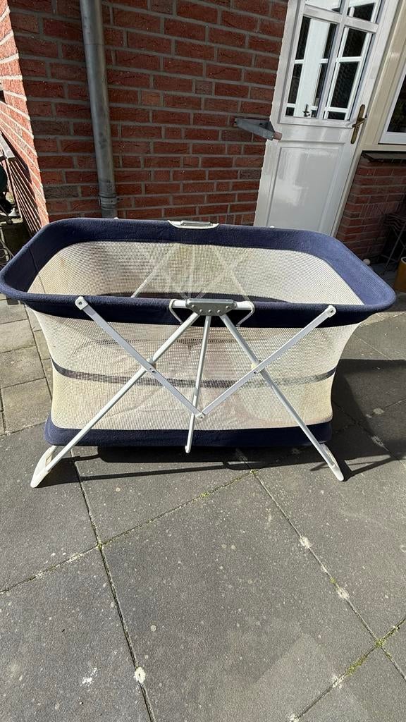 Handig campingbedje - Ideaal voor op reis!, Ophalen of Verzenden, Gebruikt, Reisbedje