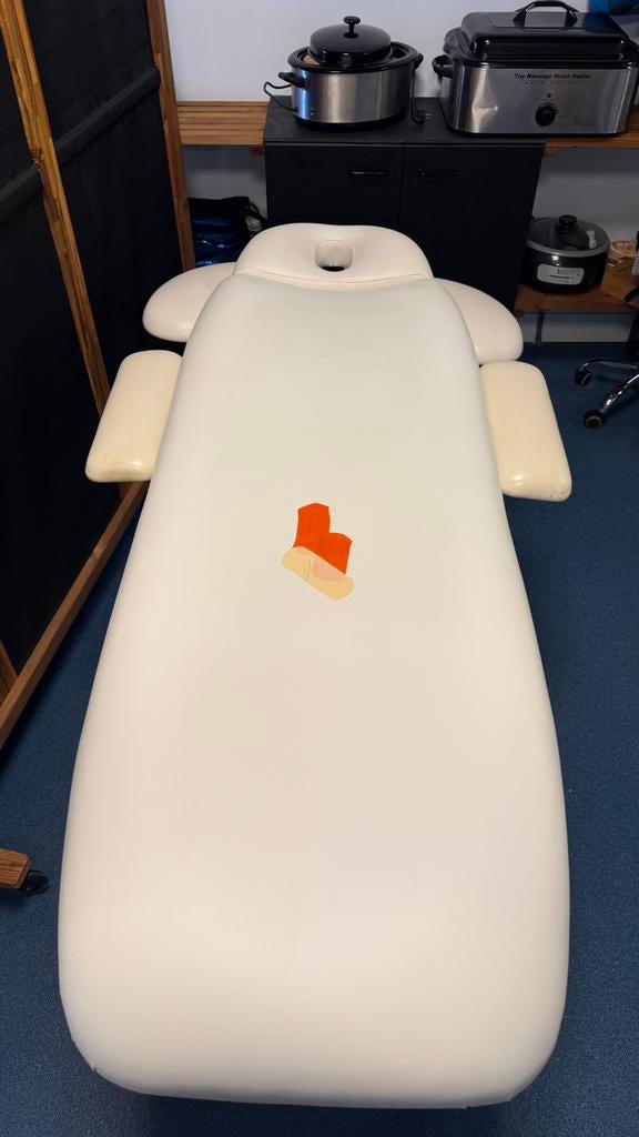 Elektrische massagetafel, Sport en Fitness, Massageproducten, Gebruikt, Massagetafel, Ophalen