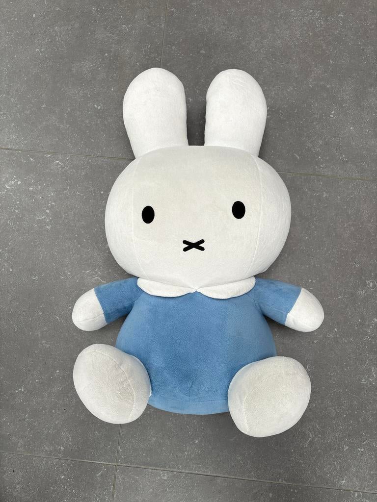 Nijntje XL Knuffel 60cm, Kinderen en Baby's, Speelgoed | Knuffels en Pluche, Konijn, Nijntje, Ophalen of Verzenden, Zo goed als nieuw