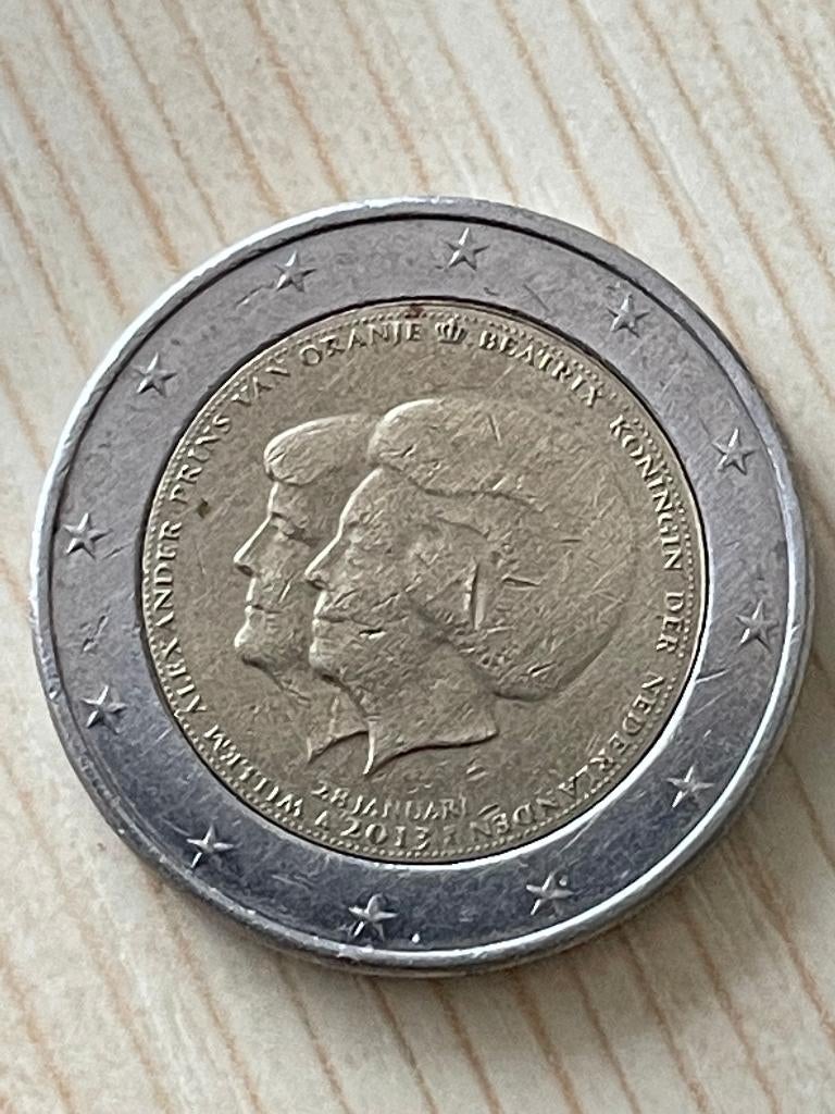Nederlandse 2 euro munt 2013  Beatrix en Willem Alexander., Postzegels en Munten, Munten | Europa | Euromunten, Ophalen of Verzenden